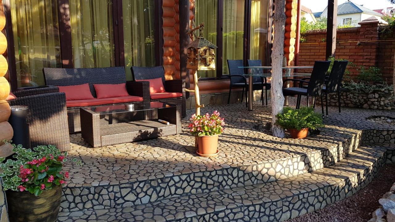 Luxury Villa With Pool And Sauna 切尔诺夫策 外观 照片