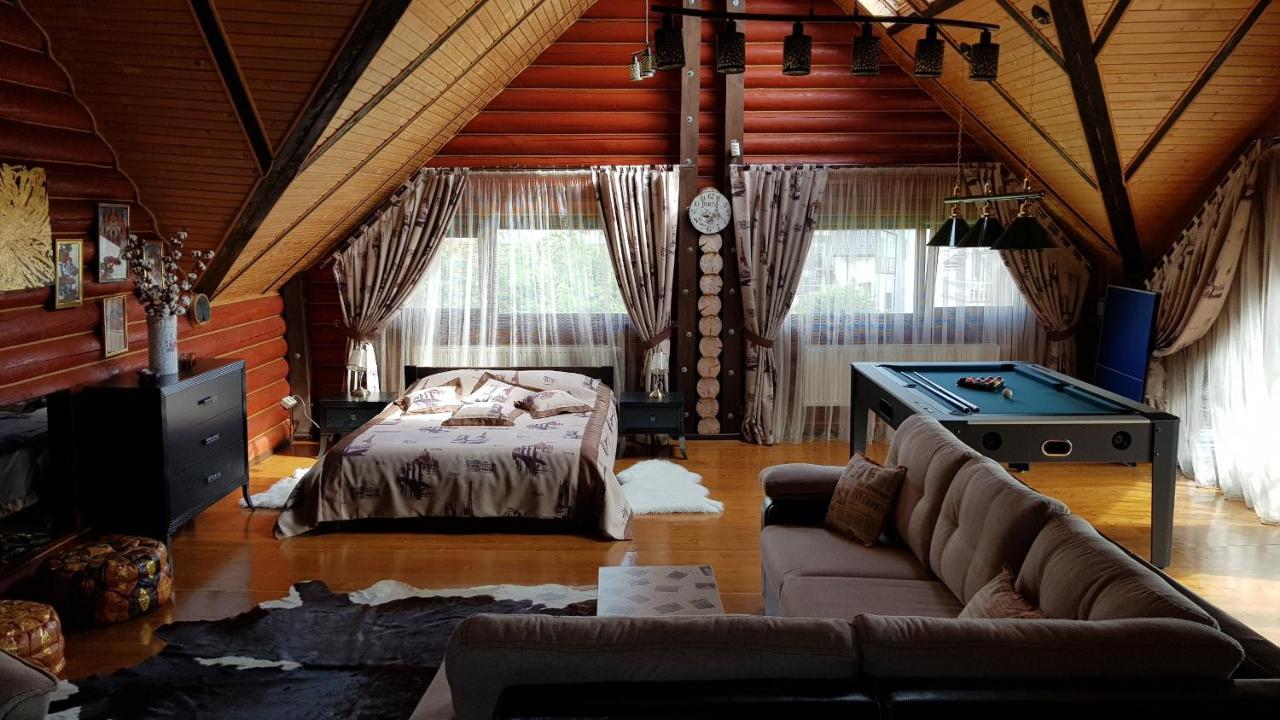 Luxury Villa With Pool And Sauna 切尔诺夫策 外观 照片